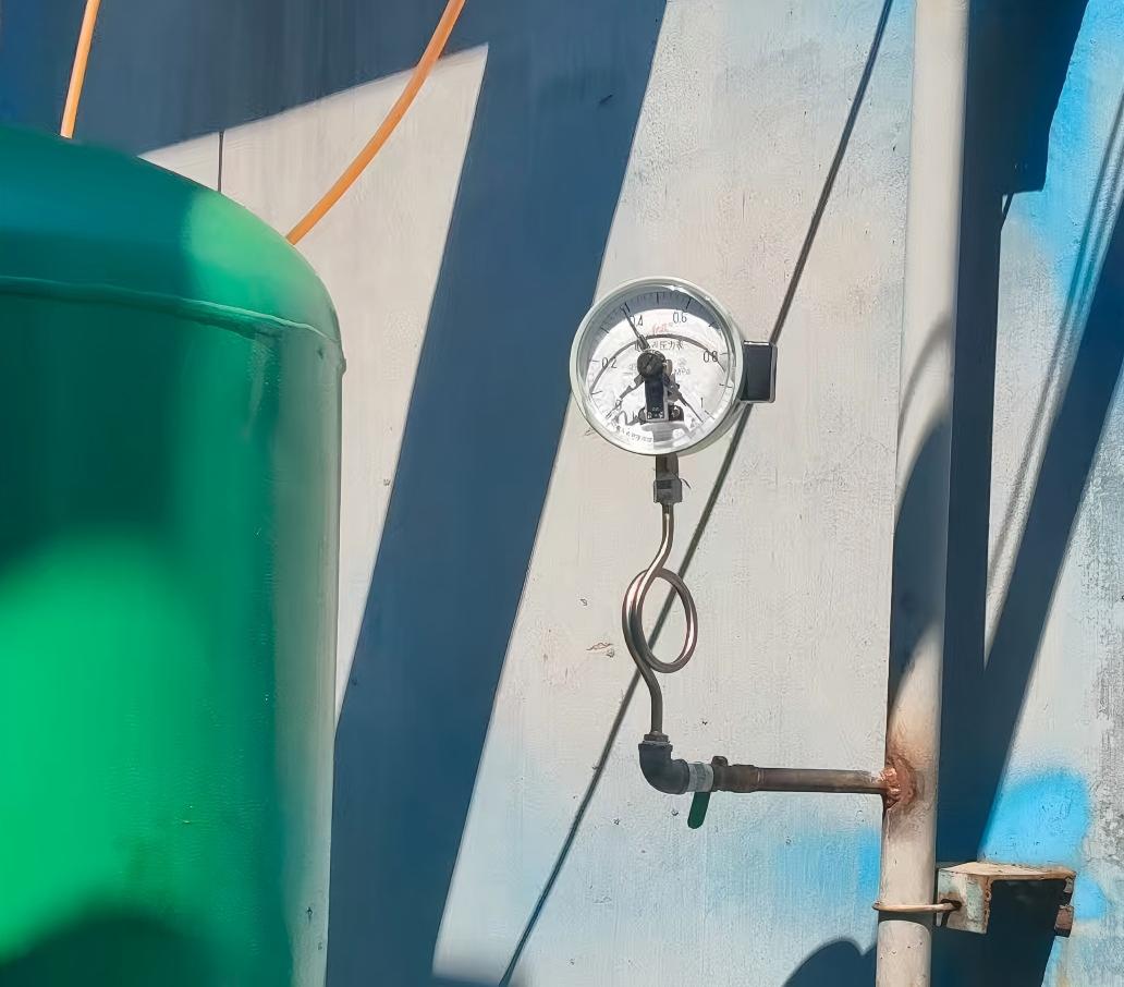 漳州某體育用品廠空壓機(jī)巡檢案例分享：從細(xì)微處預(yù)見風(fēng)險(xiǎn)，避免非計(jì)劃停機(jī)